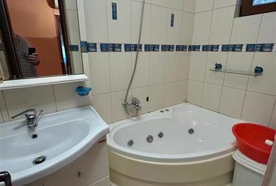 Mobilat si Utilat ! 3 camere confort 1 Obor- Scolilor , et 3 - 8