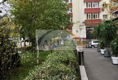 De vanzare - elegant, renovat complet - 3 camere la Calea Vacaresti - 14