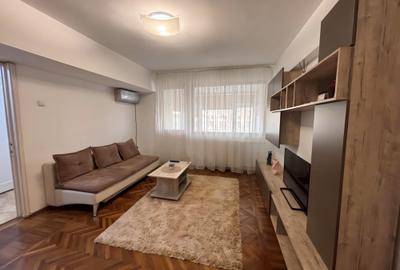 Apartament cu 2 camere de închiriat | Vedere către Piața Ovidiu - 5