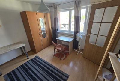 Garsonieră decomandată, mobilată în Titulescu