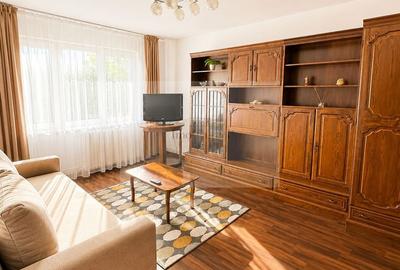 Închiriere apartament decomandat 4 camere - 2 băi-etaj intermediar - 6