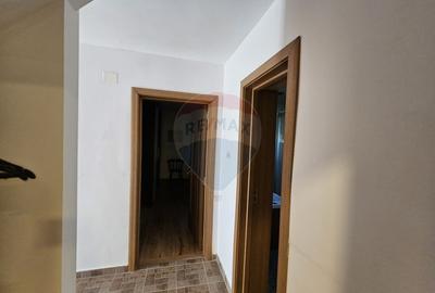 Casă solidă din cărămidă, mobilată, garaj, teren generos – Tarcău - 28