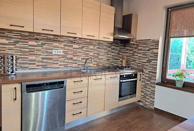 CASA INDIVIDUALA - BLASCOVICI - 4 CAMERE - 3 BAI - TERASA ACOPERITA - CENTRALA - - 5