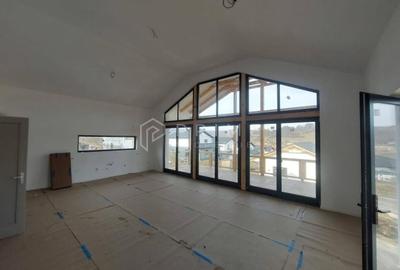 Vilă chalet modern cu perete panoramic de sticlă - Livezeni, Mureș - 3