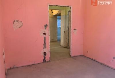 Apartament cu 3 camere, decomandat, zona Sagului - 1