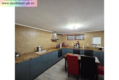Casă individuală cu 5 camere în Central