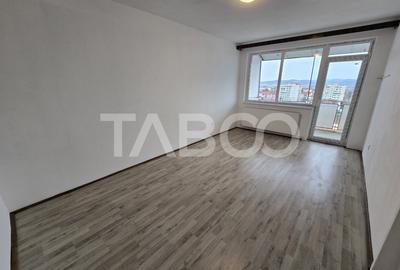 Apartament decomandat de vanzare cu 3 camere balcon zona Mihai Viteazu - 2