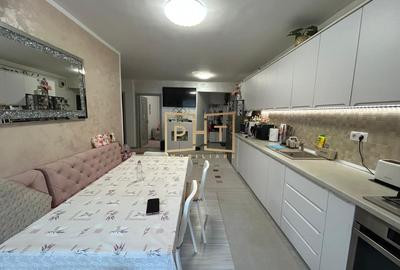 Apartament de vanzare, 3 camere, 58 mp, zona Florilor! - 1
