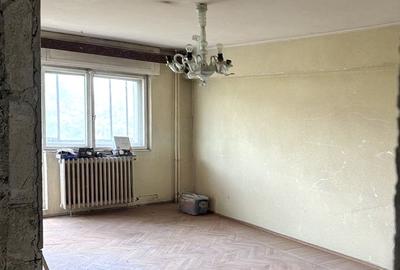 Apartament de vanzare bdul Unirii Zepter, 3 camere, boxa, posibilitate centrala - 2