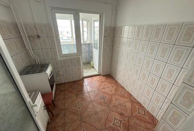 Apartament cu 3 camere in zona Pantelimon, Aleea Vergului, nr. 4 - 5