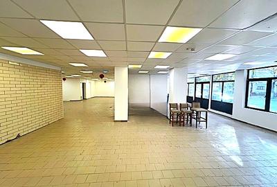 VANZARE CLADIRE CU RESTAURANT UTILAT COMPLET PLUS SPATIU COMERCIAL - 13