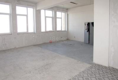 Cladire Office - 2