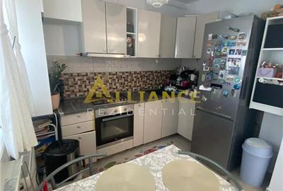 [SECTOR 4] Apartament 3 camere - 2 bai + Parcare - 2