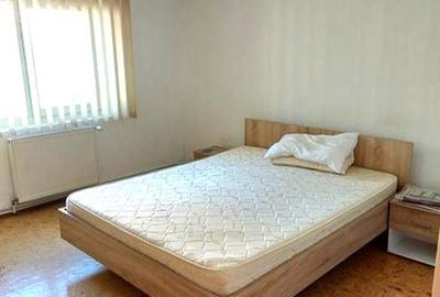 Particular vand apartament 2 camere decomandat Racadau. - 2