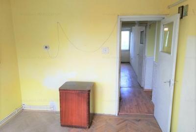 Vanzare 2 camere-Imobiliare MAXICONFORT - 6