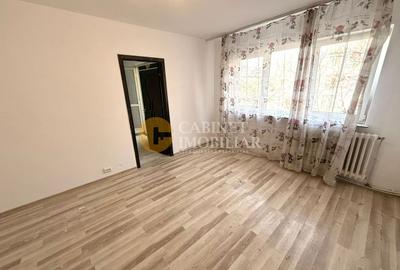 Apartament cu 3 camere semidecomandat în Mircea cel Bătrân