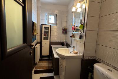 2 cam decomandat,mobilat și utilat, etaj 1, zona Făget - 10