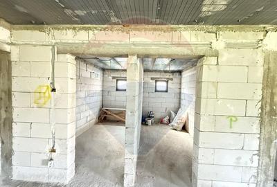 Casă  cu 7 camere de vânzare Preutești jud Suceava - 5
