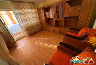 Apartament cu 2 camere decomandat în Micro 19