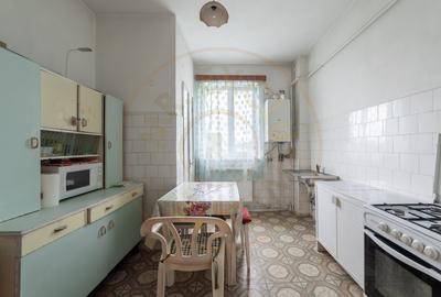 Apartament 3 camere - TRIVALE - 84 mp - Decomandat - Boxă - 8