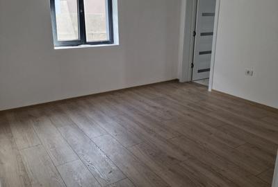 Sanmihaiul Roman - Casa individuala cu 4 camere si bucatarie inchisa - 10