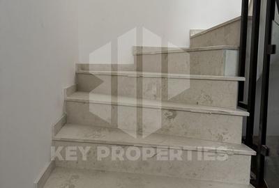 Piata Romana, mansarda boema, finisaje in linii simple si elegante - 13