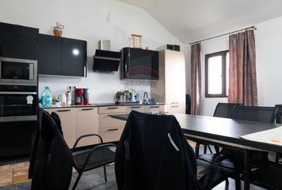 Vilă cu piscină –ideală pentru familie sau pensiune, Bacu-acces A1/A0 - 16