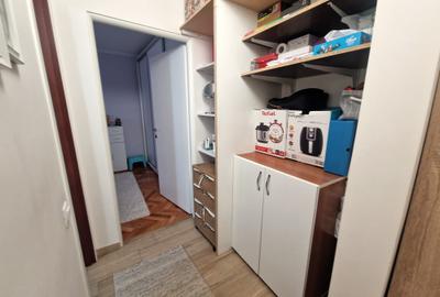 Zona Aradului bloc izolat termic, foarte bine impartit, pe doua parti,  mobilat - 22