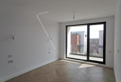 Proprietate exclusivista pe lacul Snagov 490000 euro / Chirie 2500 eu/luna - 28