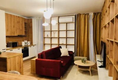 Apartament cu 3 camere semidecomandat, mobilat în Tipografilor