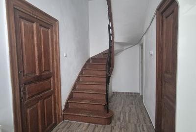 De vânzare vila rond Coșbuc unirii - 3