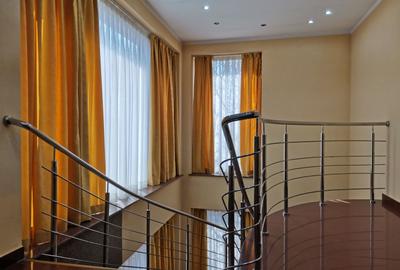 Vila str Garlei cu garaj dublu - 14
