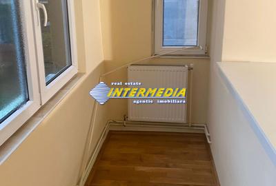 Apartament cu 3 camere Deco Foste proprietati CETATE Piata Finisat Nemobilat - 1