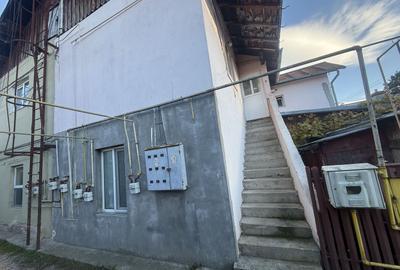 Apartament 2 cam in Vila etaj 1 + pod + curte 34 mp Campina - 13