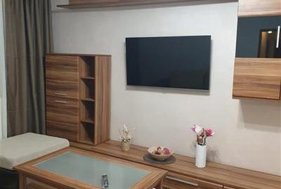 Apartament cu doua camere de inchiriat semicentral - 1