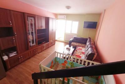 Apartament cu 2 camere decomandat, mobilat în Nicolina