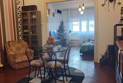 Apartament cu 3 camere circular, mobilat în Victoriei