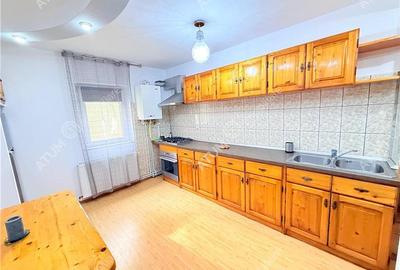 Apartament cu 2 camere decomandatecu pivnita zona Vasile Aaron - 5