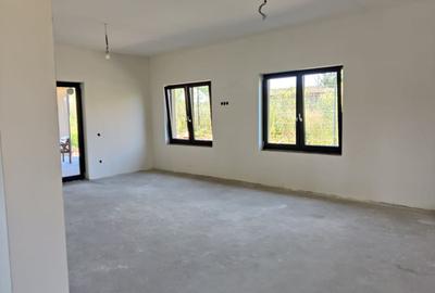Casa individuala, 130 mp, Pompa caldura, panouri solare, COMISON 0 - 12