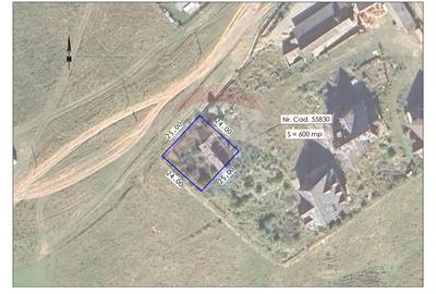 De vânzare - Teren intravilan 600mp în Padiș - 1