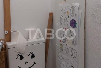 Apartament renovat 66 mp 3 camere 2 bai balcon pivnita Cisnadie - 10