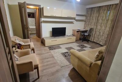 Apartament cu 2 camere semidecomandat în Rovine