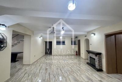 Vila/Pensiune cu 3 corpuri, 34 de camere, sala de fitness - Central - 54