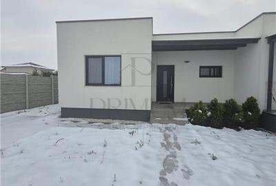 Duplex modern de inchiriat - 2 dormitoare - spatii generoase - zona foarte buna - 1