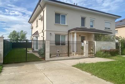 Casă individuală cu 4 camere în Corbeanca
