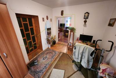Casă individuală cu 5 camere în Ghirodei