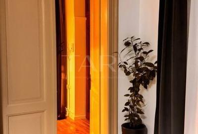 Apartament cu 6 camere semidecomandat, mobilat în Central