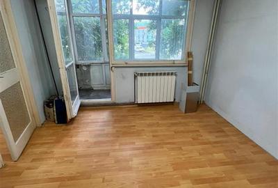 Apartament cu 2 camere nedecomandat în Podu Roș