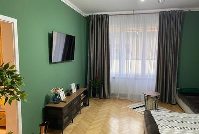 Apartament cu 3 camere decomandat în Ultracentral