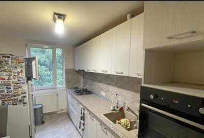 Apartament 3 camere, 72 mp, etaj 3/3 | Drumul Taberei – Moghioroș, Sector 6 - 1